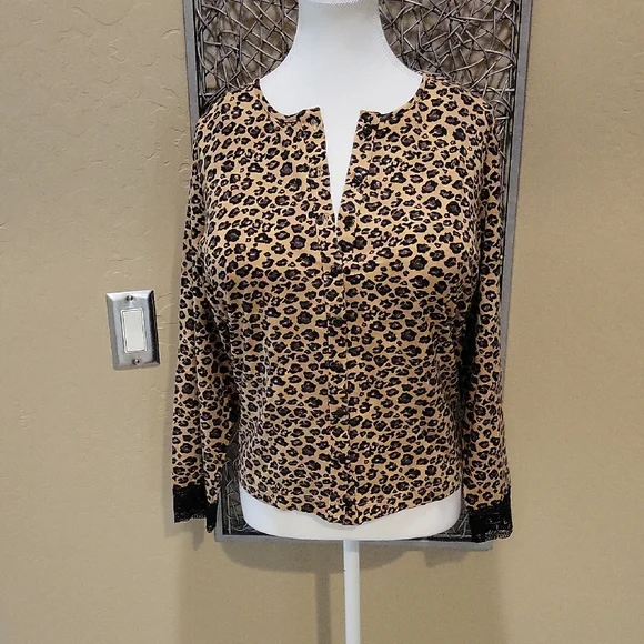 Chico's Design Leopard Print Button-up Cardi With Lace Cuffs - Picture 1 of 7